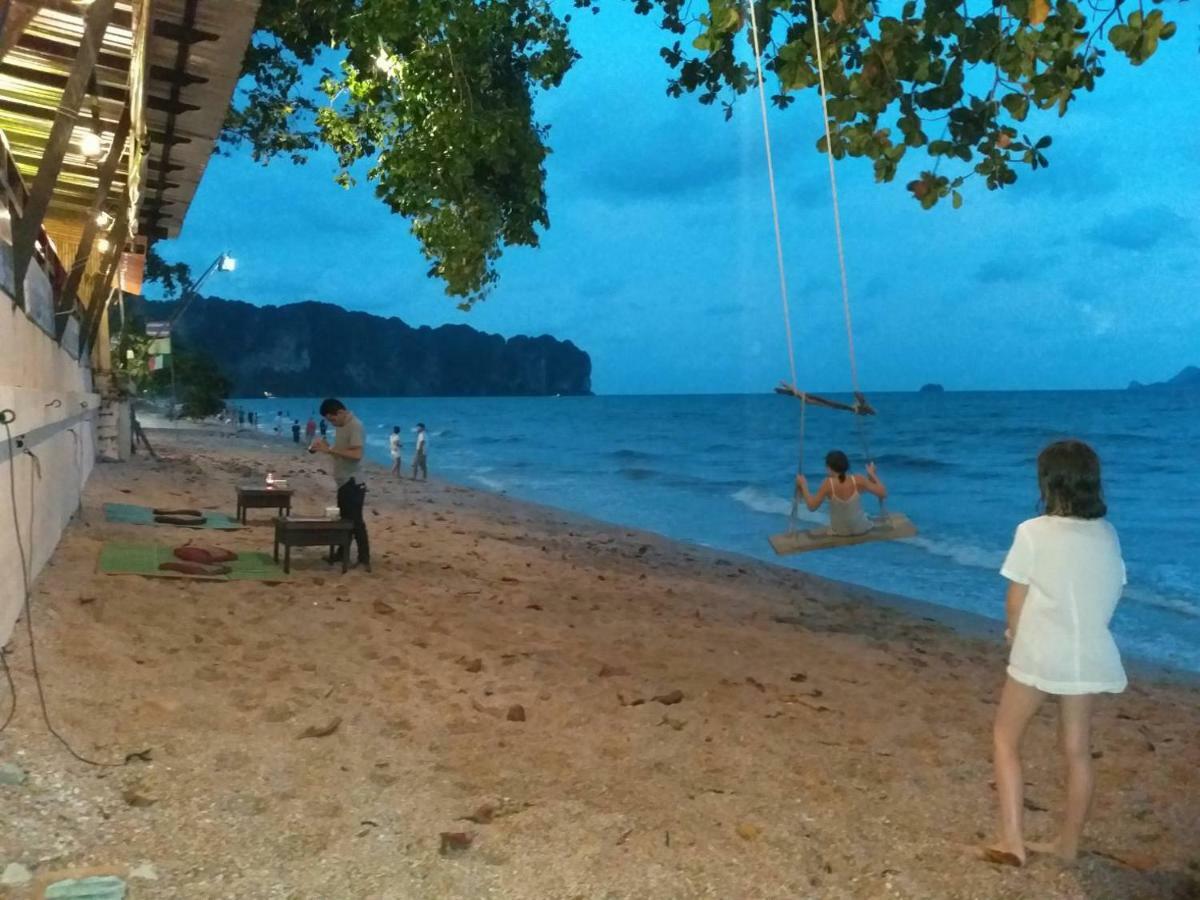 Aonang Beach Home Krabi Bagian luar foto
